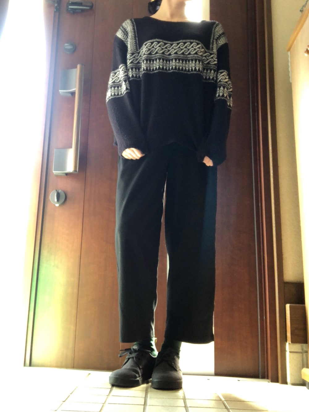 「日常」｜「brand ?のアイテム（ニット/セーター、ブラック系）」を使った、chiyu:)さん（レディース・160cm）の冬コーディネートの1枚目の写真