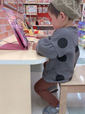 「DAISO（DAISO）のアイテム（ハンチング/ベレー帽）」を使った、HaruNono mama🖤さん（キッズ・90cm）の春コーディネート