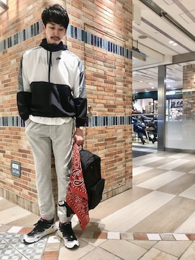 「NIKE（ナイキ）のアイテム（ブルゾン）」を使った、ONDAさん（メンズ・183cm）の春コーディネート