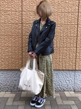 「ワンピース×スニーカー」｜「アイテム（ライダースジャケット）」を使った、ichigo 🍓さん（レディース・153cm）の秋コーディネート