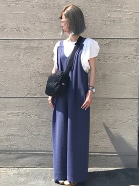 「ブルー x ホワイト」｜「アイテム（サロペット/オーバーオール）」を使った、ichigo 🍓さん（レディース・153cm）の秋コーディネート