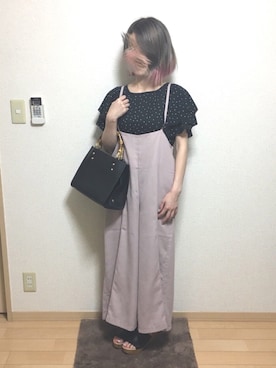 「ピンクベージュ」｜「アイテム（オールインワン・サロペット）」を使った、ichigo 🍓さん（レディース・153cm）の秋コーディネート