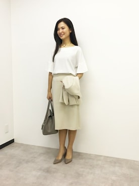 「フレアスリーブ」｜「アイテム（ノーカラージャケット）」を使った、NATURALBEAUTYさん（レディース・160cm）の春コーディネート