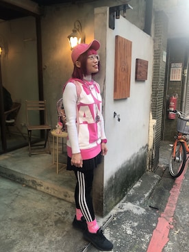 「FOREVER 21（フォーエバー トゥエンティーワン）のアイテム（バックパック/リュック）」を使った、Jennifer🦄さん（レディース・164cm）の冬コーディネート