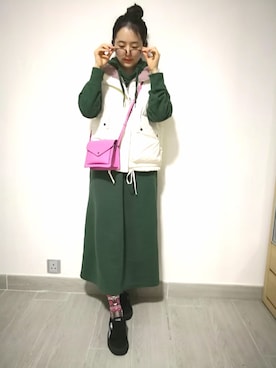 Rebecca-Zhaoさんのコーディネート