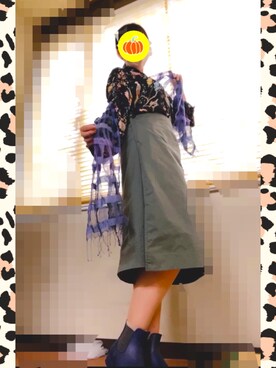 「アイテム（レインシューズ、ブルー系）」を使った、ウランさん（レディース・160cm）の秋コーディネート