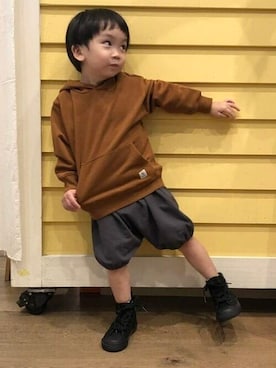 「こども ビームス（コドモビームス）のアイテム（パーカー）」を使った、こども ビームスさん（キッズ・100cm）の秋コーディネート