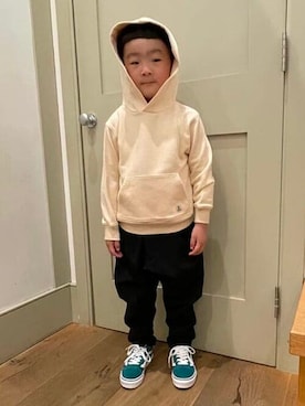 「こども ビームス（コドモビームス）のアイテム（パーカー）」を使った、こども ビームスさん（キッズ・120cm）の秋コーディネート