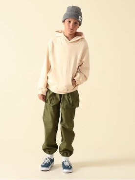 「こども ビームス（コドモビームス）のアイテム（帽子）」を使った、こども ビームスさん（キッズ・147cm）の秋コーディネート