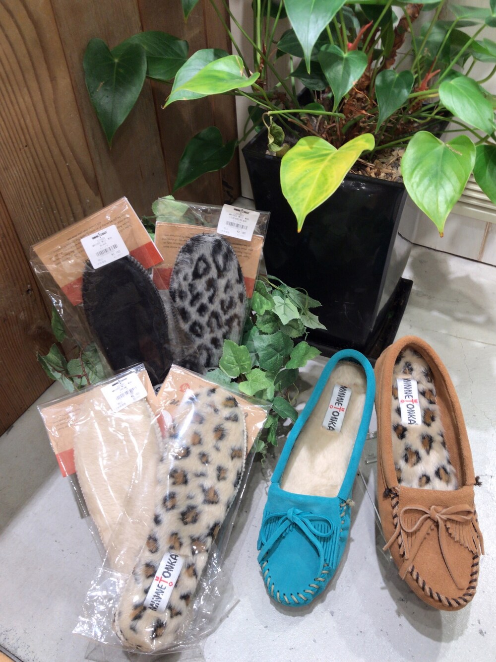 「ミネトンカ、minnetonka、ファー小物、ファー、インソール」｜「Minnetonkaの【MINNETONKA】 ミネトンカ　ファーインソール（インソール/シューズクッション、ベージュ系）」を使った、MINminatomiraiさん（レディース・160cm）の冬コーディネートの1枚目の写真