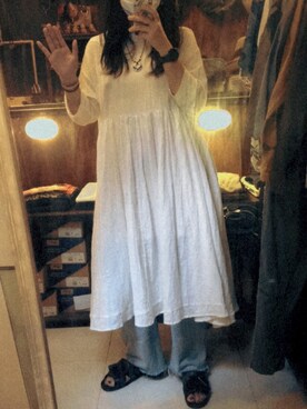 「アイテム（スリッポン）」を使った、CADHLA さん（レディース・168cm・20代）の秋コーディネート