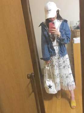 Yoshie Fujiuさんのコーディネート