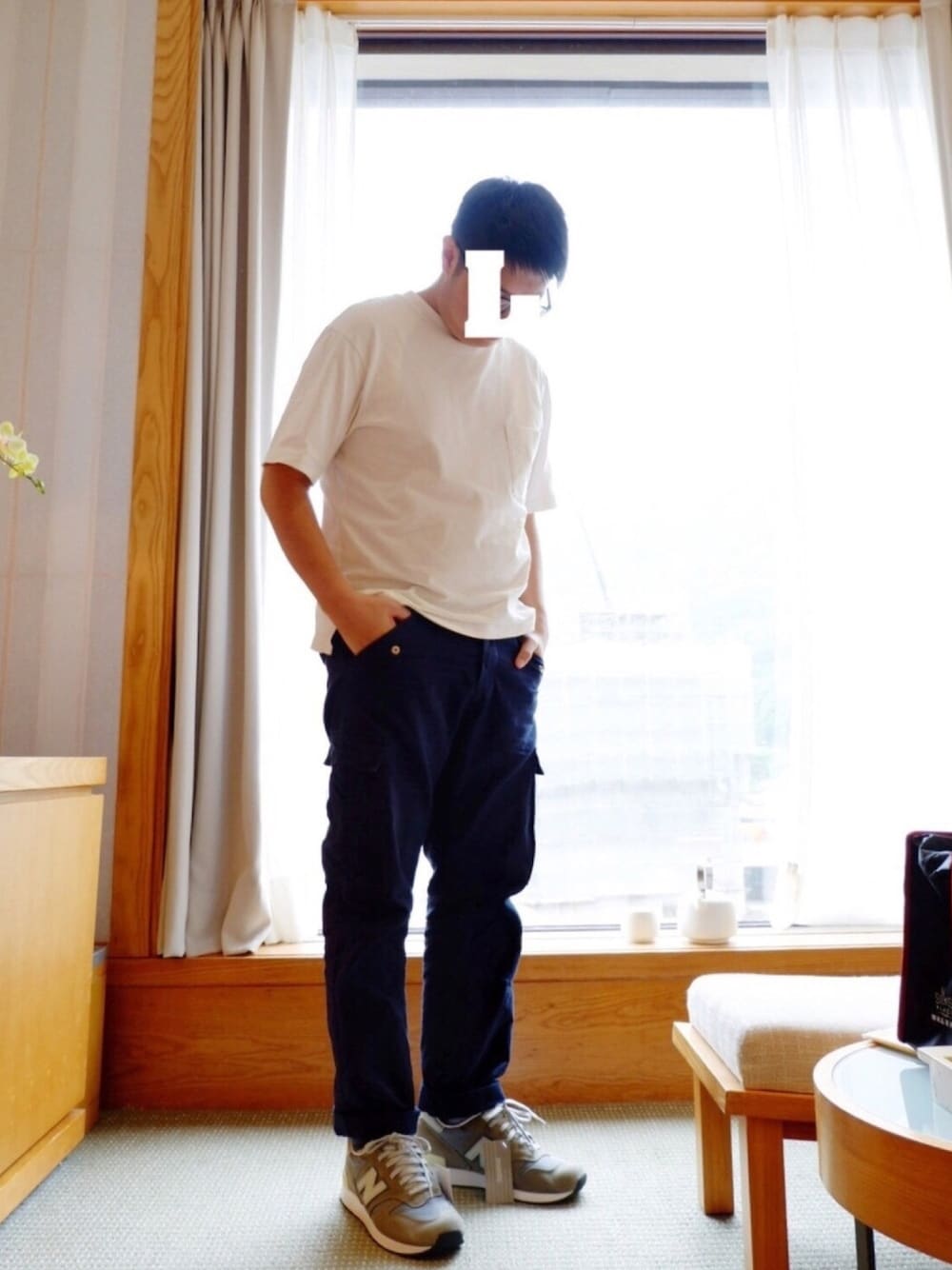 「ootd、New Balance、M1300、UNIQLO、JKS shop、m1300jp3」｜「UNIQLOのエアリズムコットンオーバーサイズTシャツ（5分袖）（Tシャツ/カットソー、ホワイト系）」を使った、Luke&Stopnessさん（メンズ・180cm）の春コーディネートの1枚目の写真