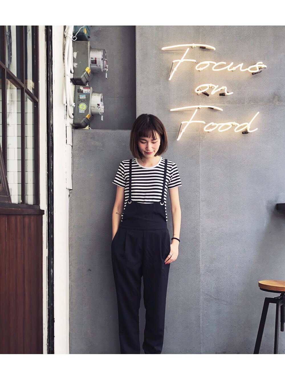 「春コーデ、大人カジュアル、シンプル、ootd、ママコーデ」｜「OLIVE des OLIVEのアイテム（つなぎ/オールインワン、ブルー系）」を使った、𓇬ℍ𝕒𝕟𝕒𓇬さん（レディース・169cm）の春コーディネートの1枚目の写真