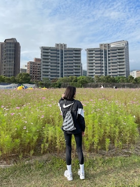 Nike ナイキ バックプリントナイロンジャケットを使った人気ファッションコーディネート Wear Nike ナイキ バックプリントナイロンジャケットを使った人気ファッションコーディネート Wear