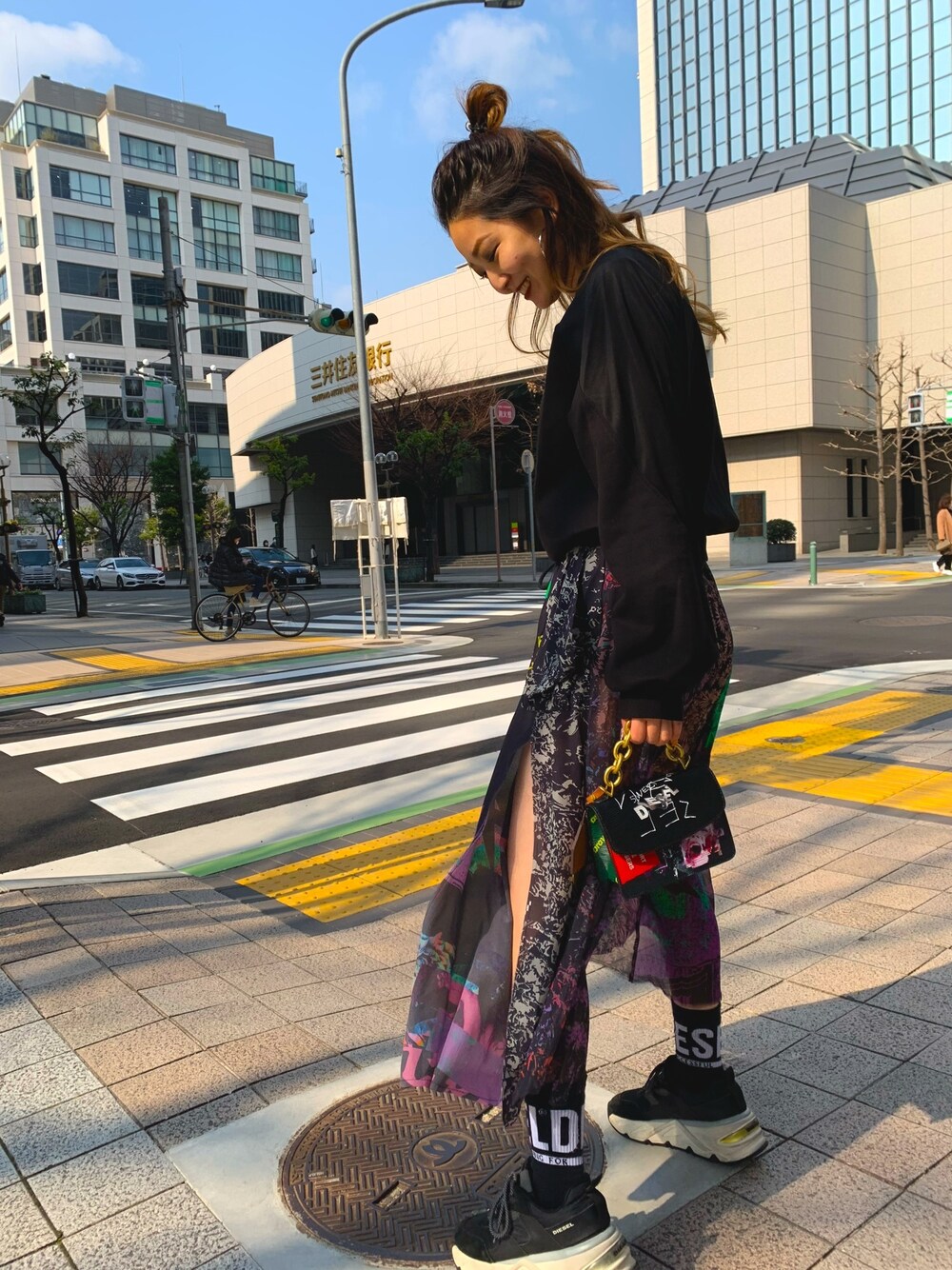「2021ss、Diesel」｜「DIESELのレディース スウェット ハイネック トレーナー 切り替え ラグランスリーブ（スウェット、ブラック系）」を使った、M746さん（レディース・165cm）の冬コーディネートの1枚目の写真