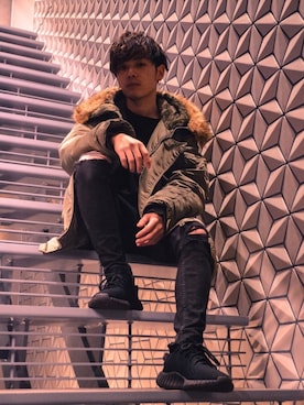 「Alpha Industries（アルファインダストリーズ）の【定番！！人気アイテム】ＡＬＰＨＡN-3B タイトモデル　リアルファー（ミリタリージャケット、グリーン系）」を使った、増渕駿介さん（メンズ・163cm）の冬コーディネート