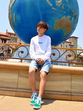 「Supreme （シュプリーム）のアイテム（Tシャツ/カットソー、ホワイト系）」を使った、増渕駿介さん（メンズ・163cm）の夏コーディネート