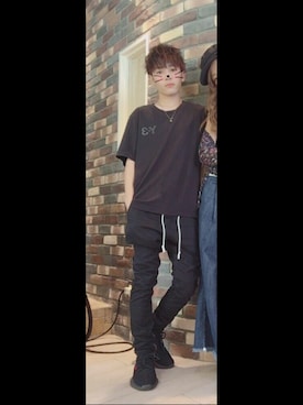 「adidas for Yohji Yamamoto（ヨウジヤマモト×アディダス）のアイテム（Tシャツ/カットソー、ブラック系）」を使った、増渕駿介さん（メンズ・163cm）の秋コーディネート