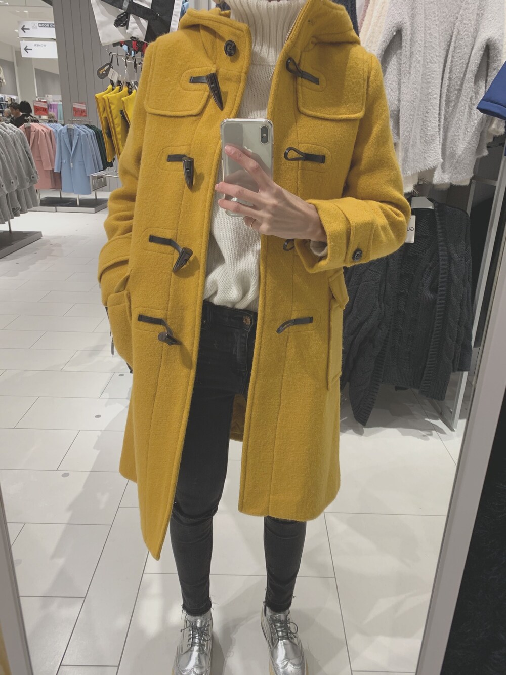 「大人カジュアル、ダッフルコート、冬コーデ、タートルネック、uniqlo ines de la fressange、UNIQLO、agate、ete、GU、NOJESS(NOJESS)」｜「GUのアイテム（ダッフルコート、イエロー系）」を使った、I am Yさん（レディース・168cm）の冬コーディネートの1枚目の写真