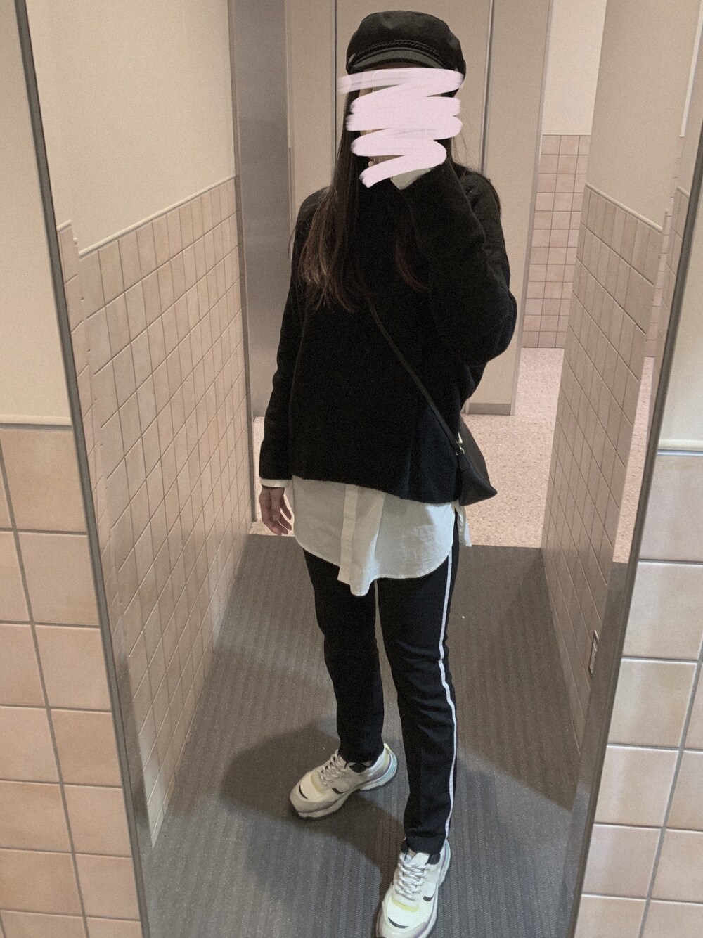 「プチプラ、ZARA、ZARA KIDS、UNIQLO、オトナカジュアル、モノトーン、GU」｜「UNIQLOのスフレヤーンモックネックセーター（長袖）セットアップ可能（ニット/セーター、ブラック系）」を使った、I am Yさん（レディース・168cm）の秋コーディネートの1枚目の写真