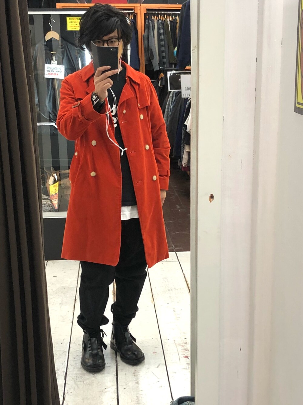Mackintoshのトレンチコート（レッド系）を使ったメンズ人気