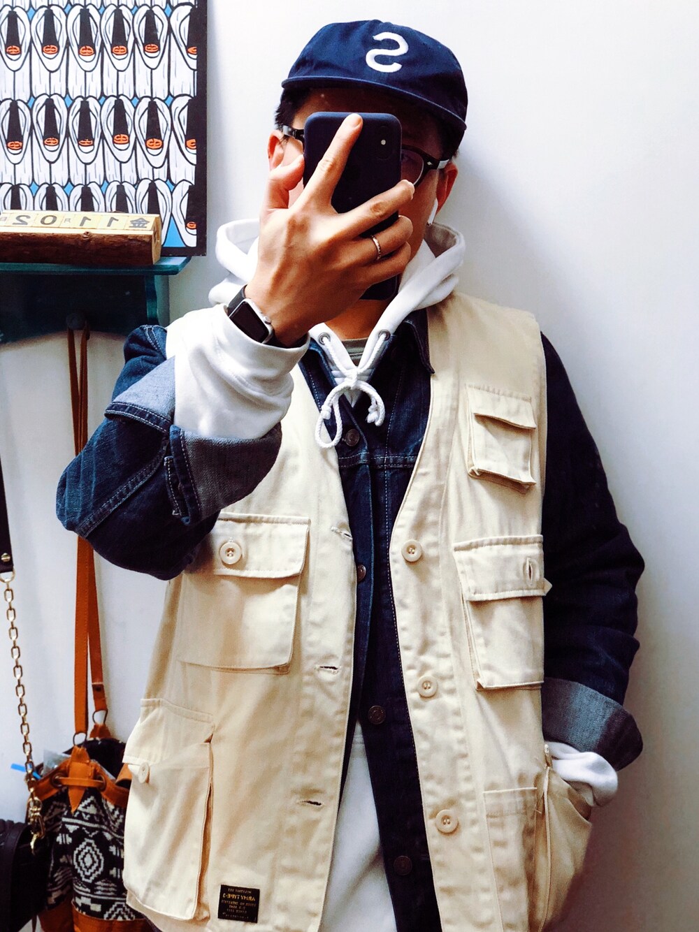 「stapleのアイテム（キャップ、ブルー系）」を使った、ONGONGWUさん（メンズ・177cm）の冬コーディネートの1枚目の写真