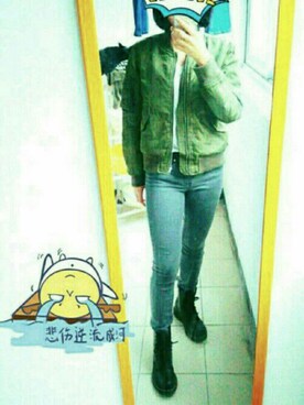 「no brand（ノーブランド）のアイテム（ミリタリージャケット、グリーン系）」を使った、PowerfulHeさん（レディース）の秋コーディネート