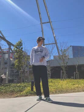 「BEAMS（ビームス）のアイテム（スラックス）」を使った、yuuaさん（メンズ・180cm）の春コーディネート