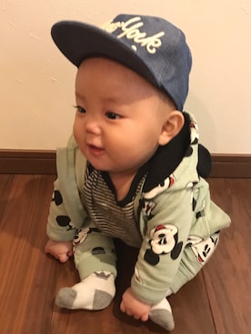 「アイテム（肌着、ブラック系）」を使った、琥taさん（キッズ・60cm）の冬コーディネート