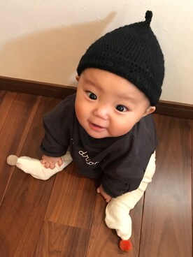 「アイテム（ロンパース、ブラック系）」を使った、琥taさん（キッズ・60cm）の春コーディネート