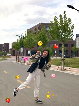 一只小肥球儿さんのコーディネート