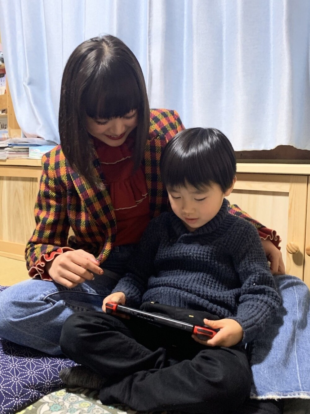 「ジャケット、チェック」｜「LILY BROWNのアイテム（トップス、オレンジ系）」を使った、Hinataさん（レディース・155cm）の冬コーディネートの1枚目の写真
