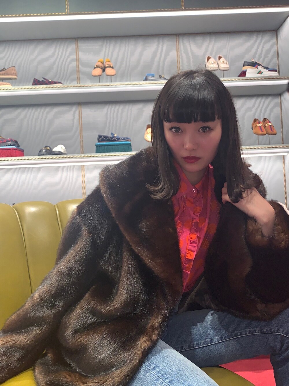 「LILY BROWNのエコファーコート（その他アウター、ブラウン系）」を使った、Hinataさん（レディース・155cm）の冬コーディネートの1枚目の写真