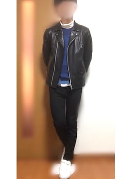 「ブルー x ホワイト」｜「アイテム（ライダースジャケット）」を使った、かなたさん（メンズ・171cm）の冬コーディネート