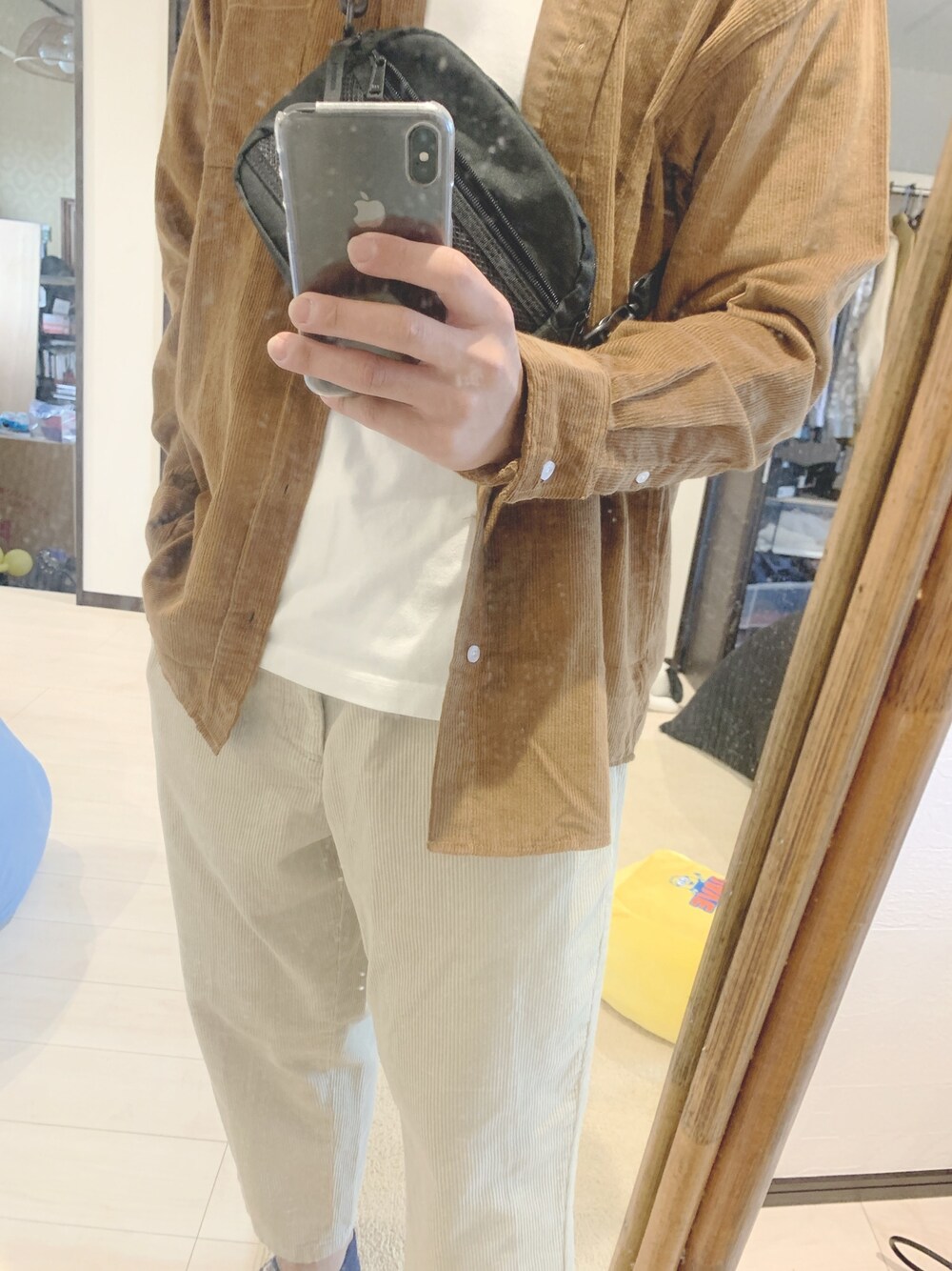「GU」｜「GUのアイテム（パンツ、ベージュ系）」を使った、yukibsblさん（メンズ・183cm）の秋コーディネートの1枚目の写真