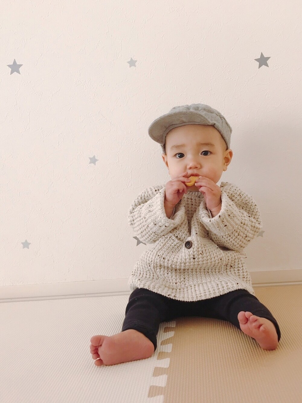 「赤ちゃん、０歳、男の子、ベビーコーデ」｜「ZARAのアイテム（ニット/セーター、ホワイト系）」を使った、aoharu さん（キッズ・90cm）の冬コーディネートの1枚目の写真