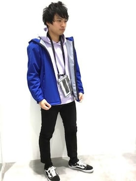 「プルオーバーパーカー」｜「アイテム（財布/小物）」を使った、LAKOLE MENSさん（メンズ・176cm）の春コーディネート