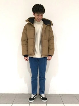「LAKOLE（ラコレ）のアイテム（ダウンジャケット/コート）」を使った、LAKOLE MENSさん（メンズ・178cm）の春コーディネート