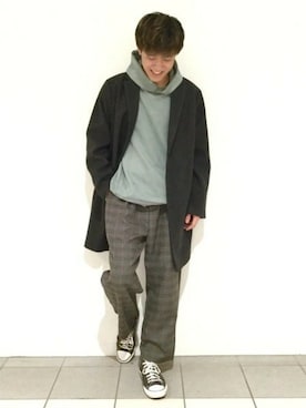 「LAKOLE（ラコレ）のアイテム（チェスターコート）」を使った、LAKOLE MENSさん（メンズ・178cm）の春コーディネート