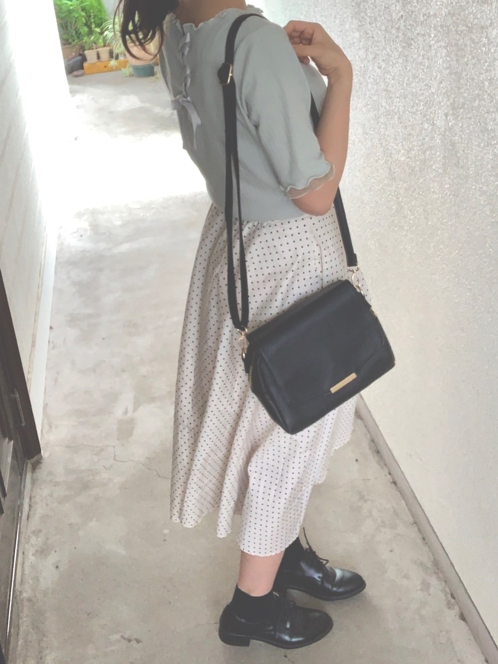 「プチプラ、おしゃれさんと繋がりたい、ユニクロ」｜「UNIQLOのアイテム（スカート、ホワイト系）」を使った、もちさん（レディース・158cm）の夏コーディネートの1枚目の写真