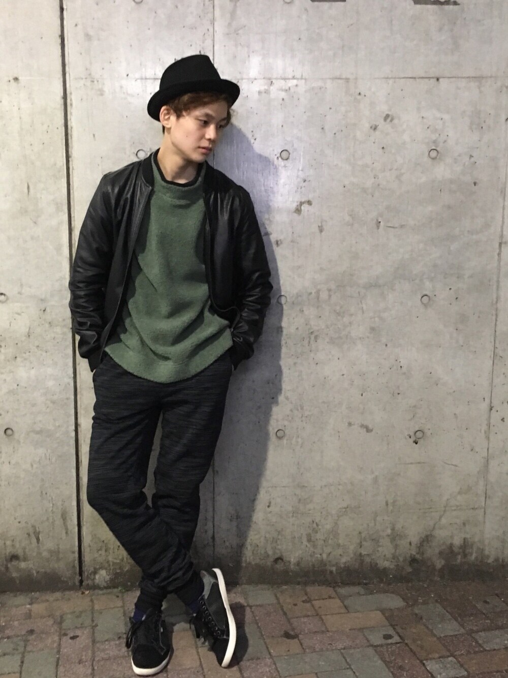 「ハット、オトナカジュアル、VANS、EBISU536、ライダース」｜「CA4LAのアイテム（ハット、ブラック系）」を使った、REIさん（メンズ・175cm）の冬コーディネートの1枚目の写真