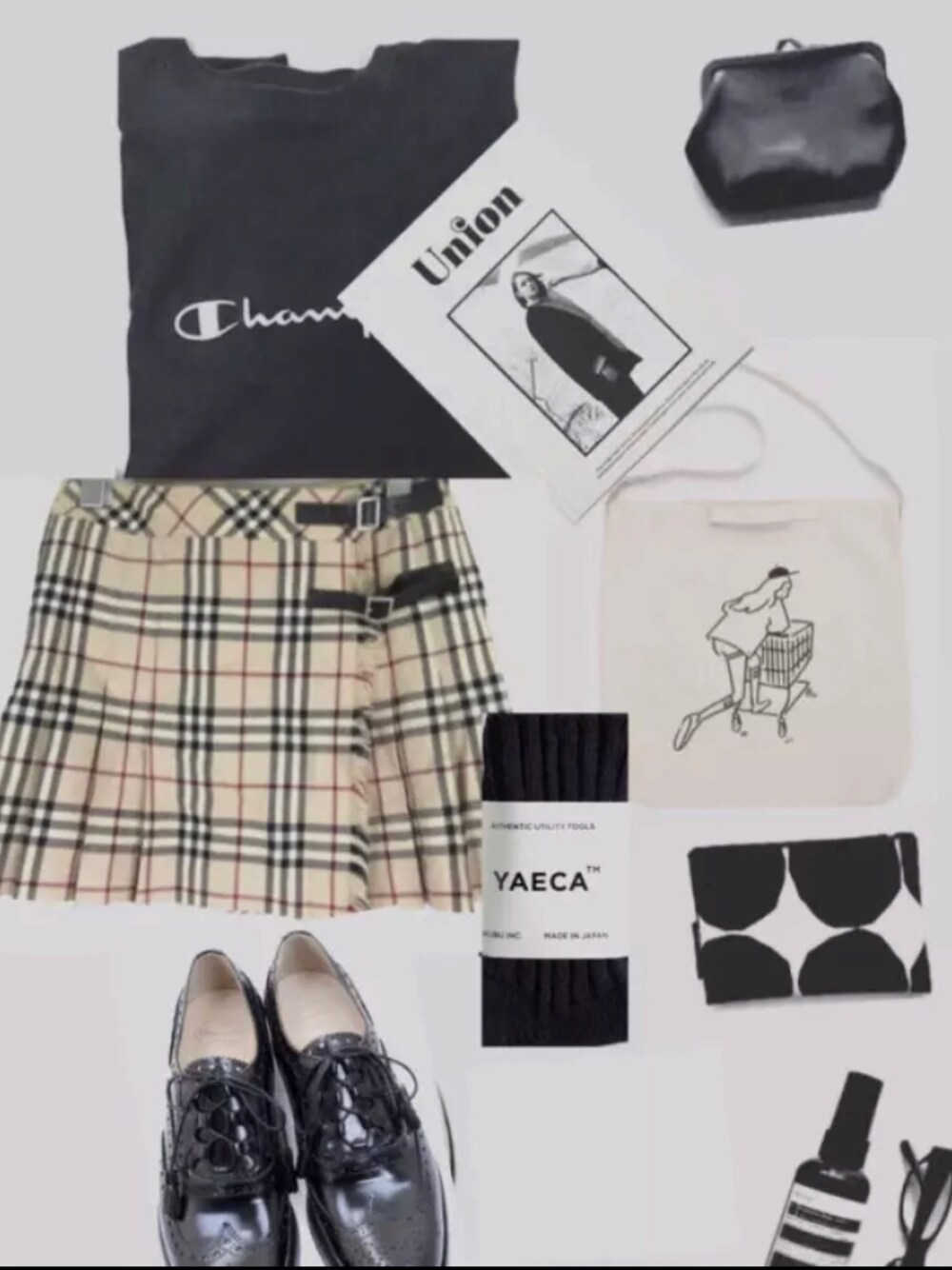 「BURBERRYのアイテム（スカート、その他）」を使った、みゆ9zくまてつさん（レディース・162cm）の秋コーディネートの1枚目の写真