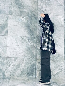 「V（ブイ）のアイテム（その他アウター）」を使った、Kosssbeeeeeeさん（レディース・162cm）の秋コーディネート