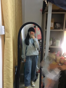 「V（ブイ）のアイテム」を使った、Kosssbeeeeeeさん（レディース・162cm）の冬コーディネート