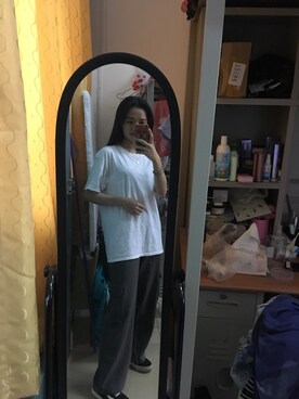 「V（ブイ）のアイテム」を使った、Kosssbeeeeeeさん（レディース・162cm）の冬コーディネート