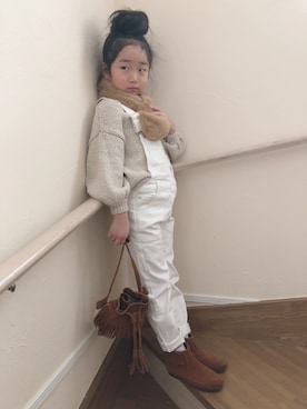 「REDDY APPLESEED（レディーアップルシード）のアイテム（オールインワン・サロペット）」を使った、elenaさん（キッズ・110cm）の冬コーディネート
