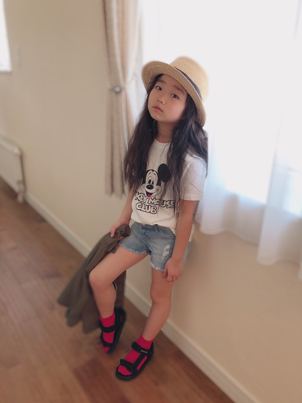 elenaさんの「Mickey Mouse Club TEE（AZUL by moussy）」を使ったコーディネート