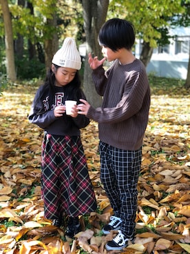 「AZUL by moussy（アズールバイマウジー）のアイテム（ニットキャップ/ビーニー）」を使った、elenaさん（キッズ・120cm）の秋コーディネート