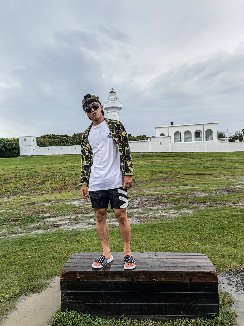 「夏」｜「BEN DAVISの《BEN DAVIS》CITY PRINT LONG SLEEVE/抗菌防臭（Tシャツ/カットソー、ホワイト系）」を使った、Colinさん（メンズ・165cm）の夏コーディネートの1枚目の写真